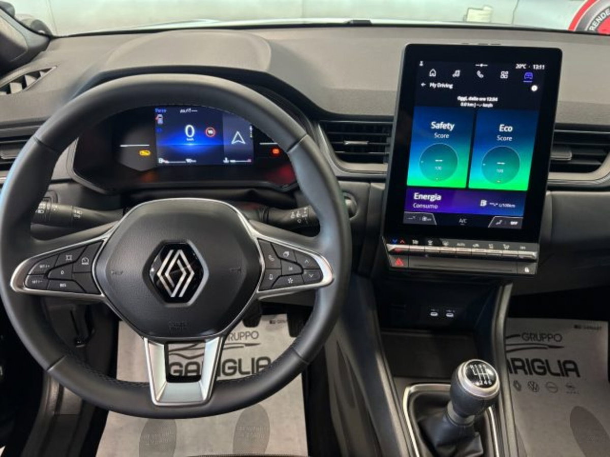 Renault Captur 1.0 tce Techno 90cv (18)