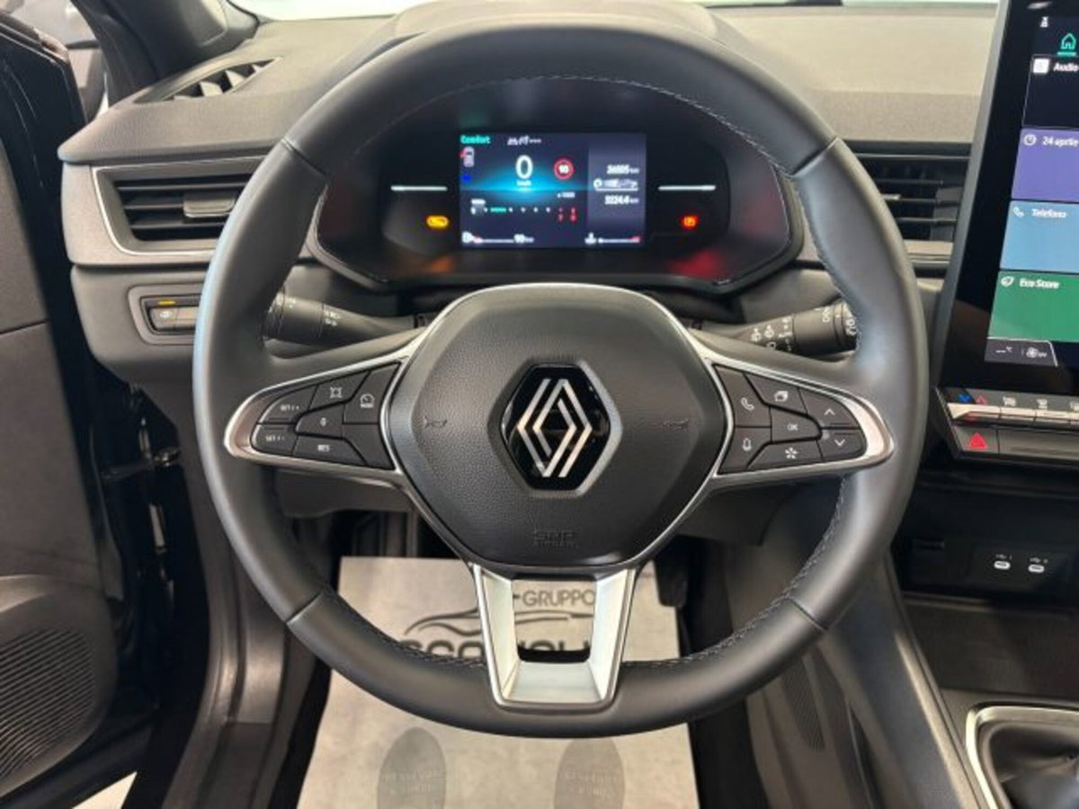 Renault Captur 1.0 tce Techno 90cv (8)