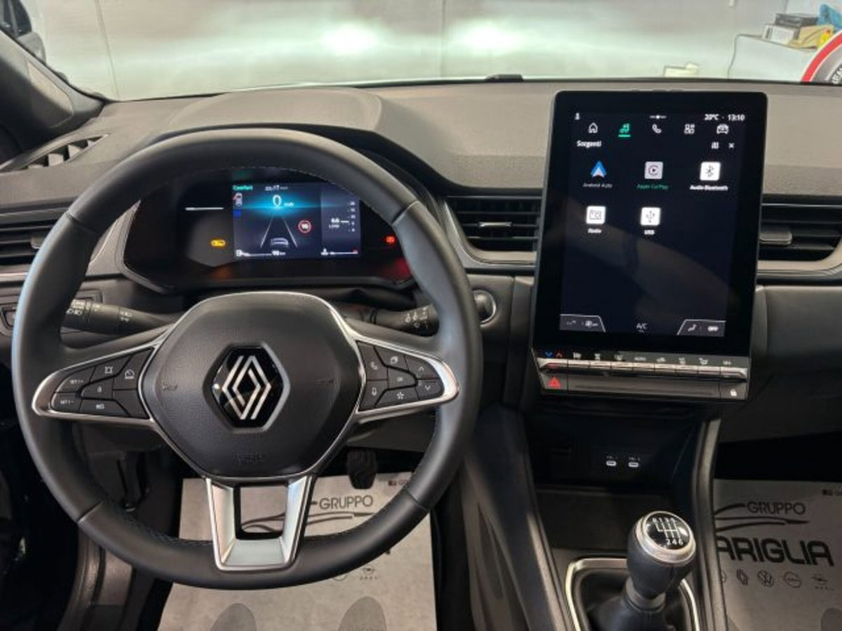 Renault Captur 1.0 tce Techno 90cv (9)