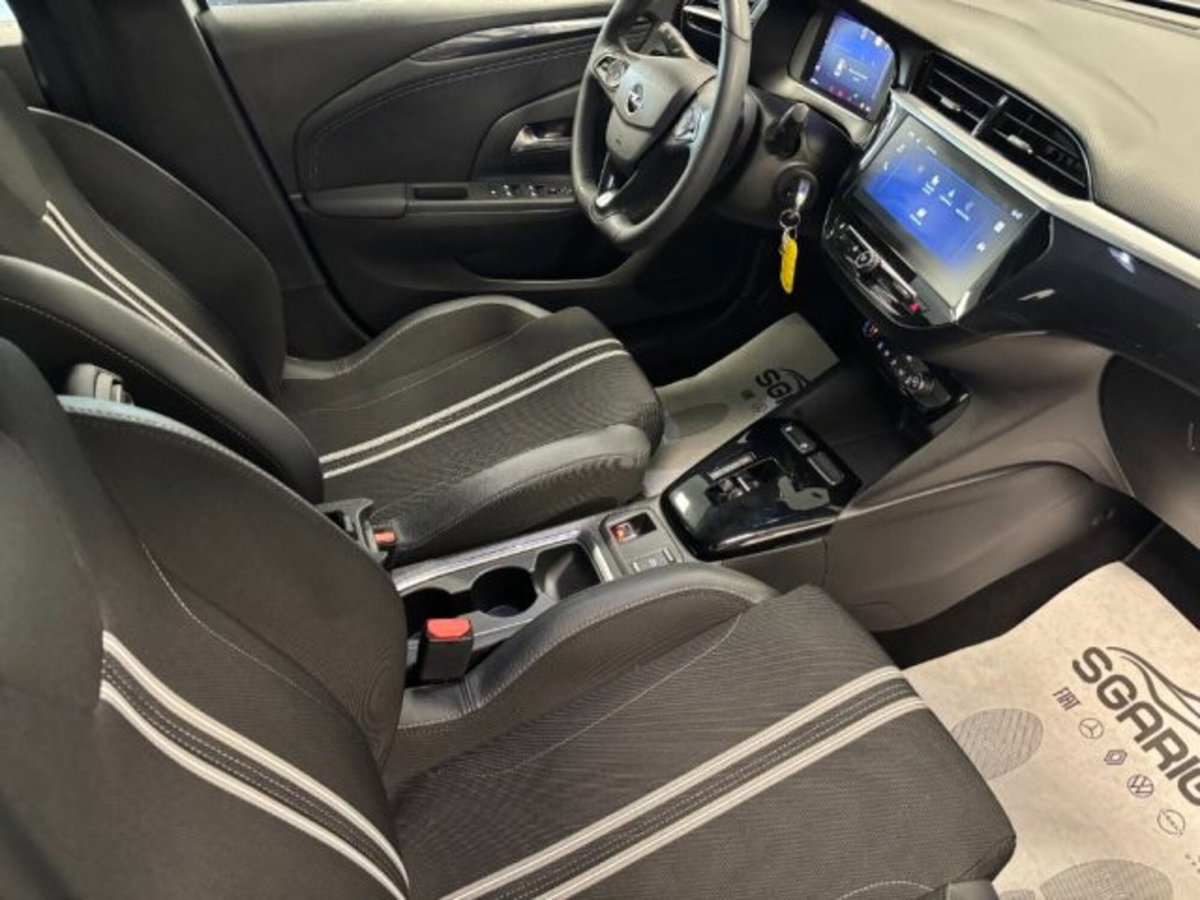 Opel Corsa 1.2 hybrid GS 100cv dct6 (13)