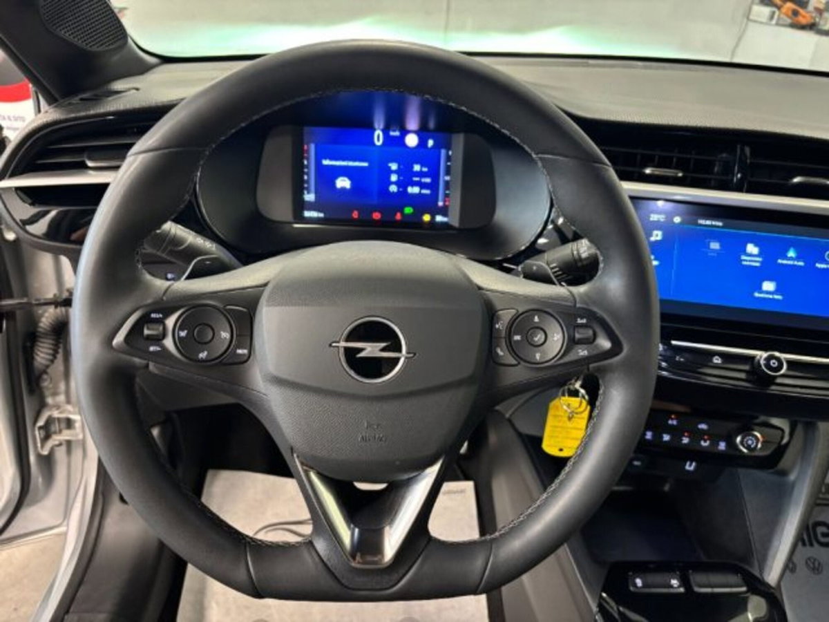 Opel Corsa 1.2 hybrid GS 100cv dct6 (7)