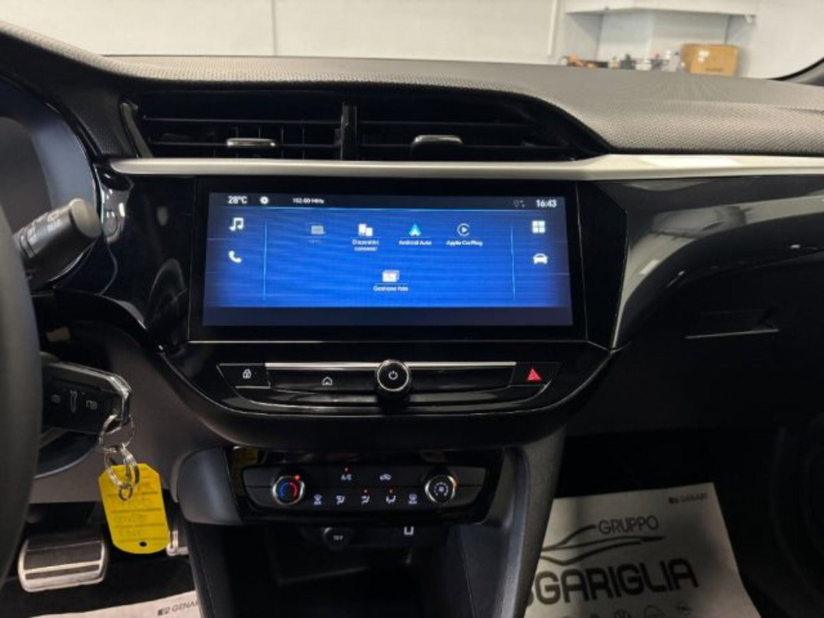 Opel Corsa 1.2 hybrid GS 100cv dct6 (9)