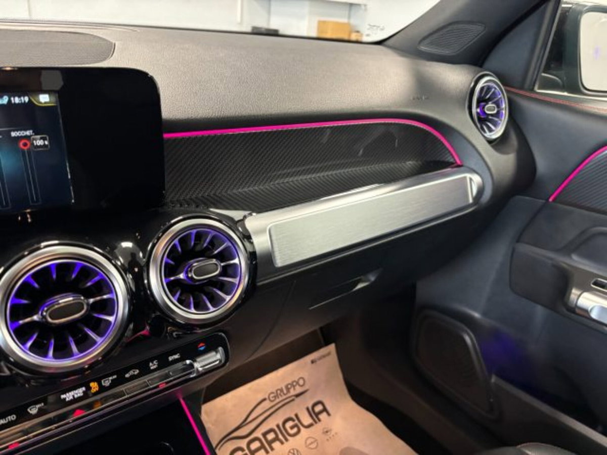 Mercedes-Benz GLB 200 d AMG Line Premium auto (12)