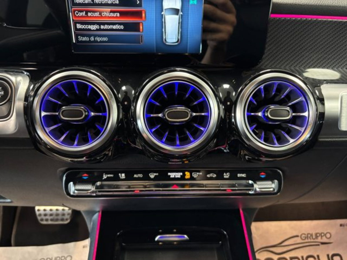 Mercedes-Benz GLB 200 d AMG Line Premium auto (18)