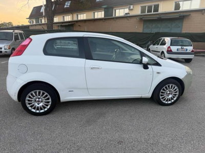 Fiat Grande Punto 1.2 3 porte Fun (11)