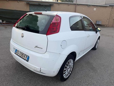 Fiat Grande Punto 1.2 3 porte Fun (12)