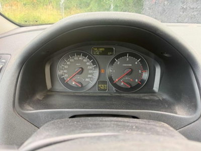 Volvo C30 2.0 D Momentum (6)