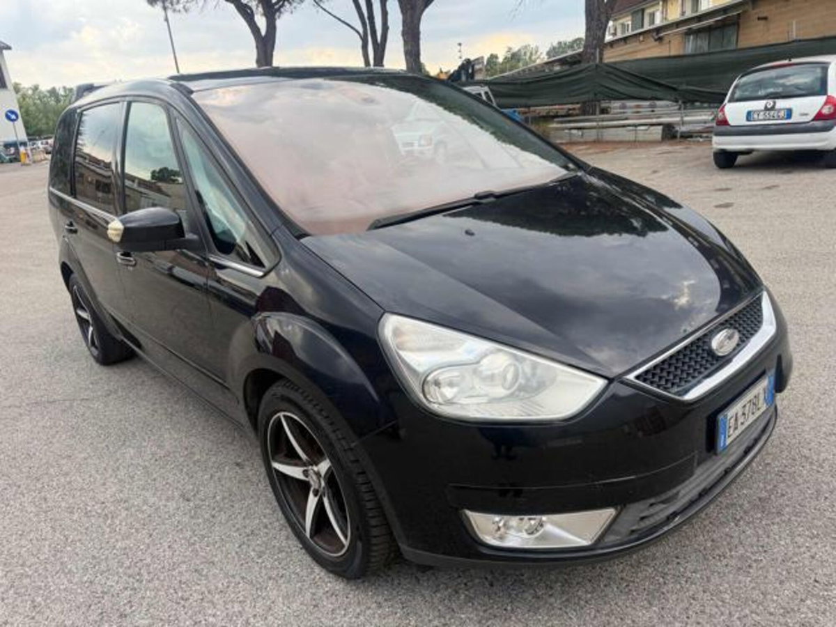 Ford Galaxy 2.0 TDCi 140 CV Ghia DPF