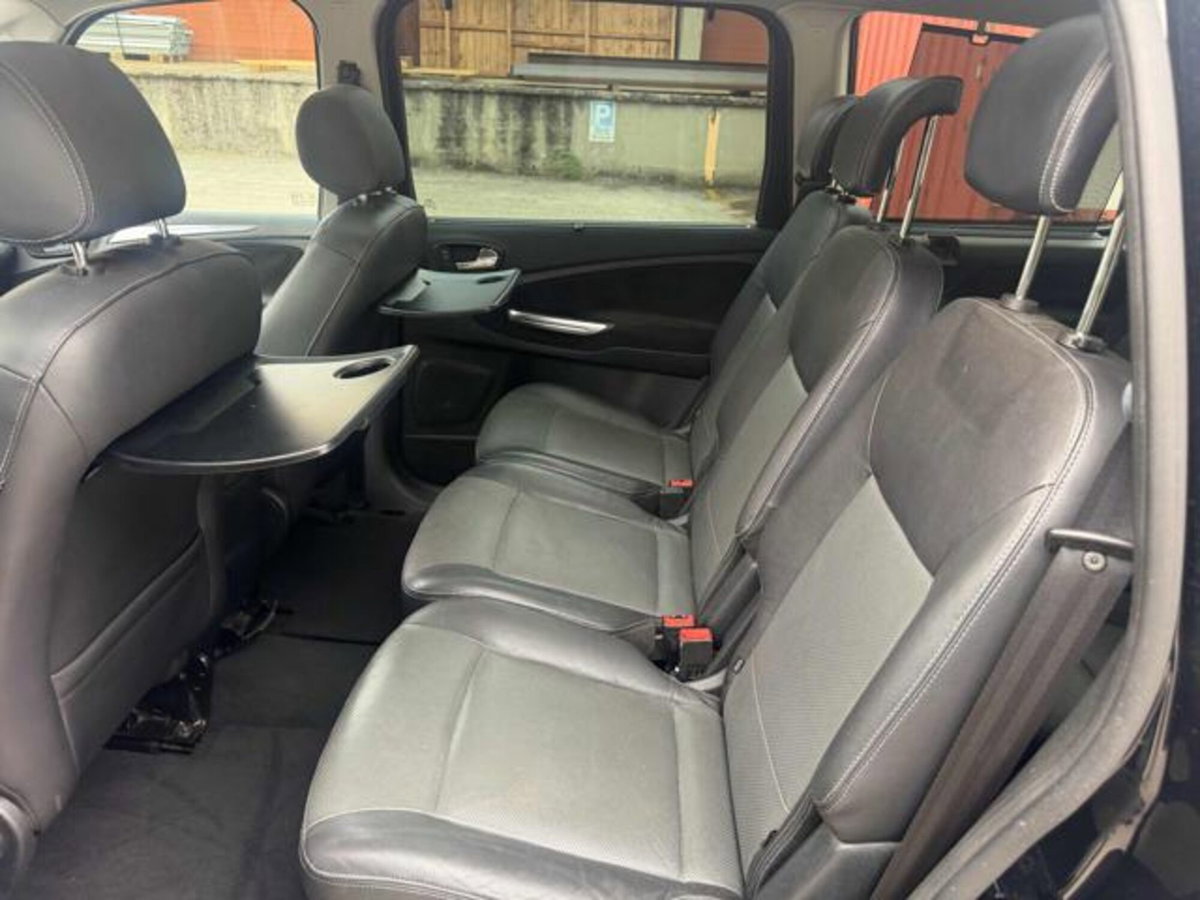 Ford Galaxy 2.0 TDCi 140 CV Ghia DPF (20)