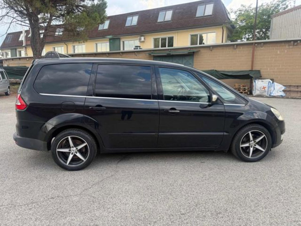 Ford Galaxy 2.0 TDCi 140 CV Ghia DPF (7)