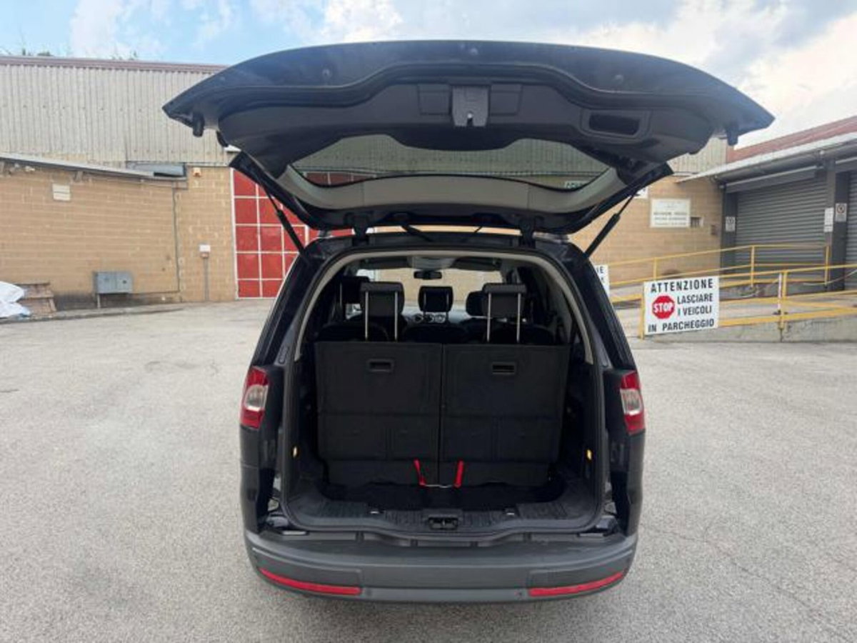 Ford Galaxy 2.0 TDCi 140 CV Ghia DPF (8)