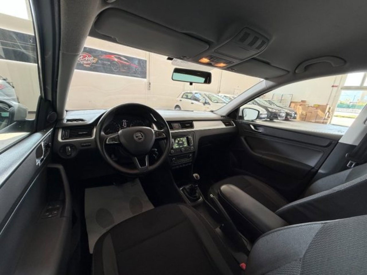 Skoda Rapid Spaceback TDI CR 105 CV Ambition (13)