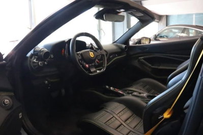 Ferrari F8 Spider F8 Spider (12)
