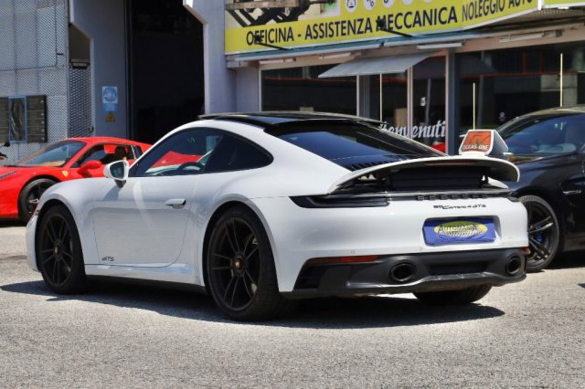 Porsche 911 Coupé Coupe 3.0 Carrera 4 GTS (8)