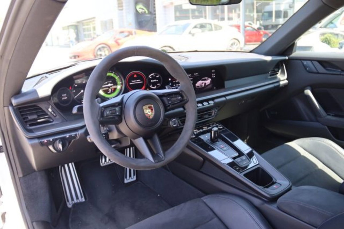 Porsche 911 Coupé Coupe 3.0 Carrera 4 GTS (9)
