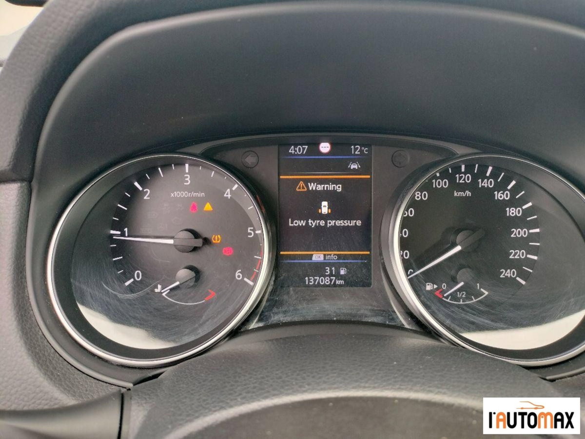 Nissan Qashqai 1.5 dCi 115 CV DCT Business (8)