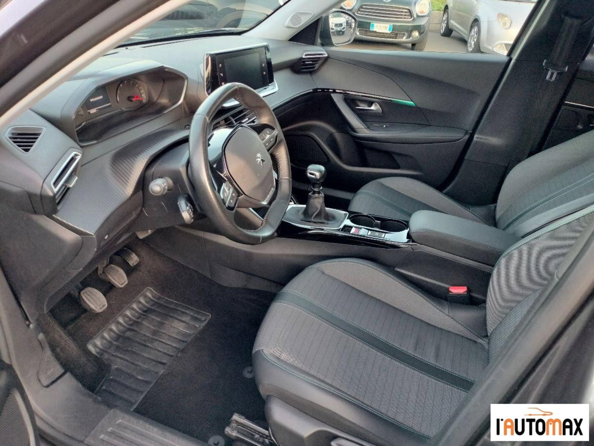 Peugeot 2008 1.2 puretech Allure s&s 100cv (8)