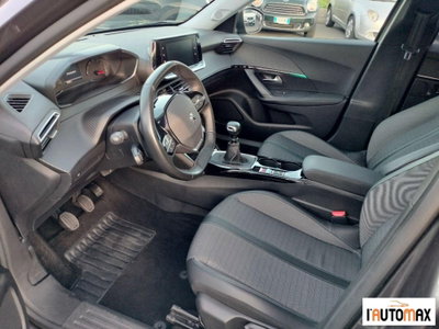 Peugeot 2008 1.2 puretech Allure s&s 100cv (8)