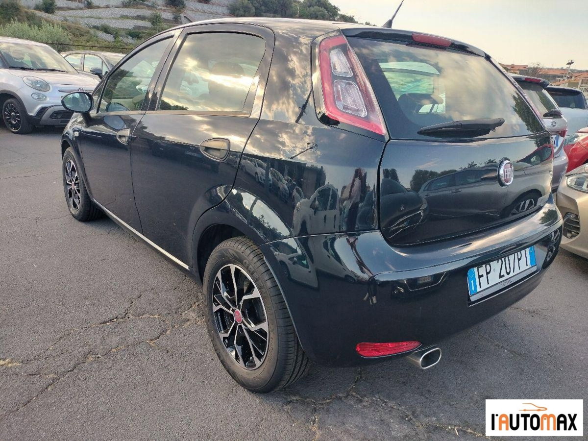 Fiat Punto 1.3 MJT II S&S 95 CV 5 porte Lounge (6)