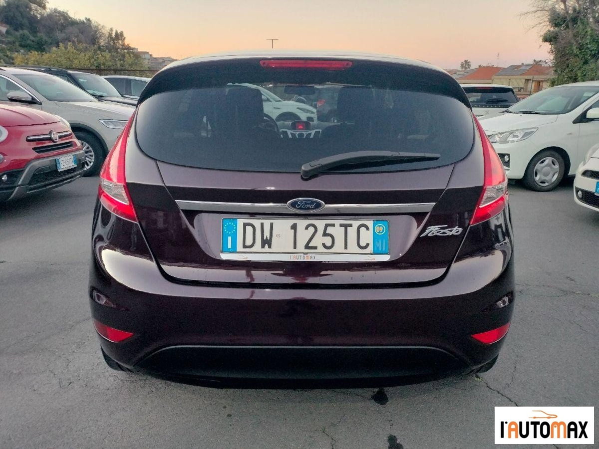 Ford Fiesta 1.2 82CV 5 porte (5)