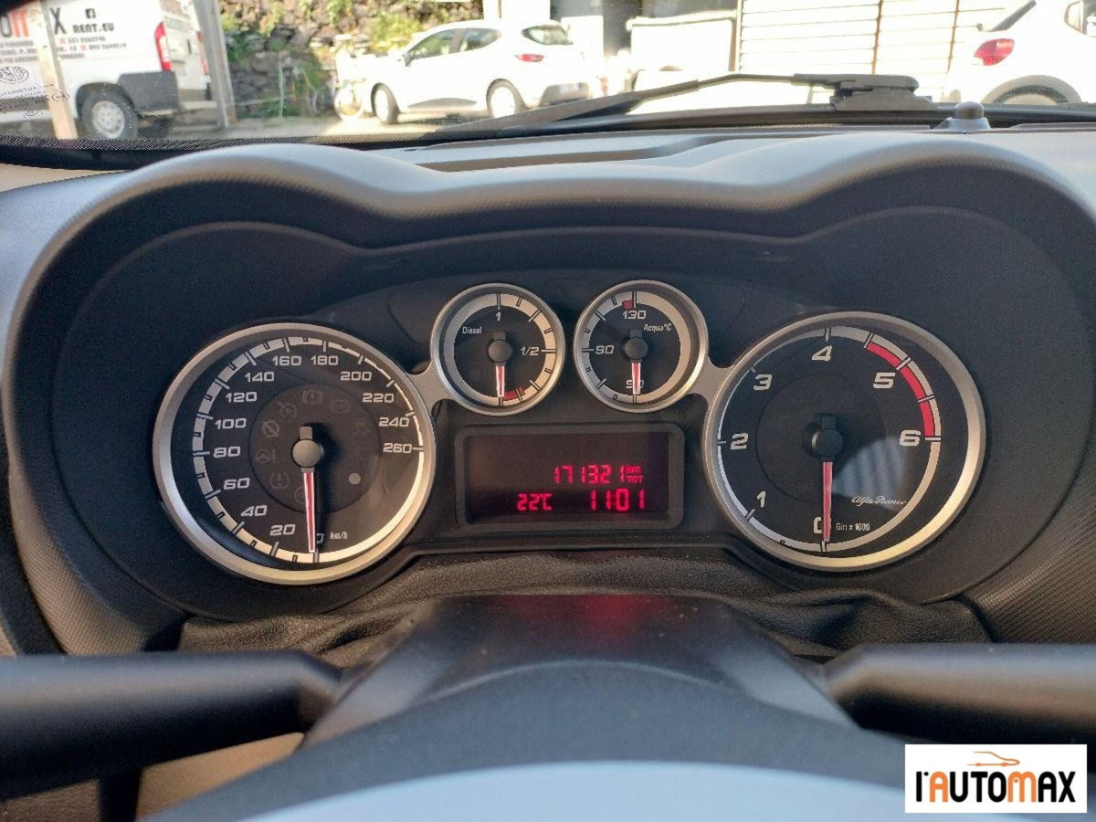 Alfa Romeo MiTo 1.3 JTDm 85 CV S&S Progression (8)