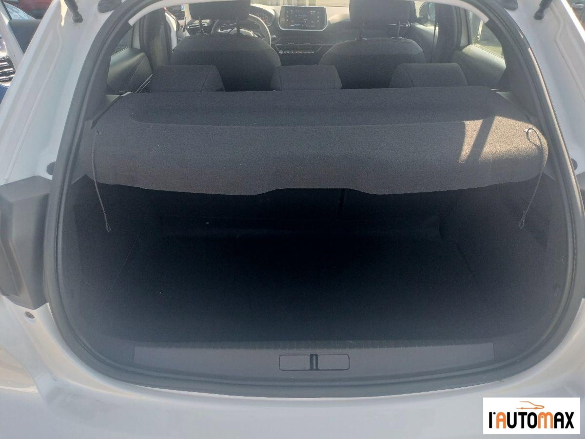 Peugeot 208 1.2 puretech Allure s&s 100cv (11)