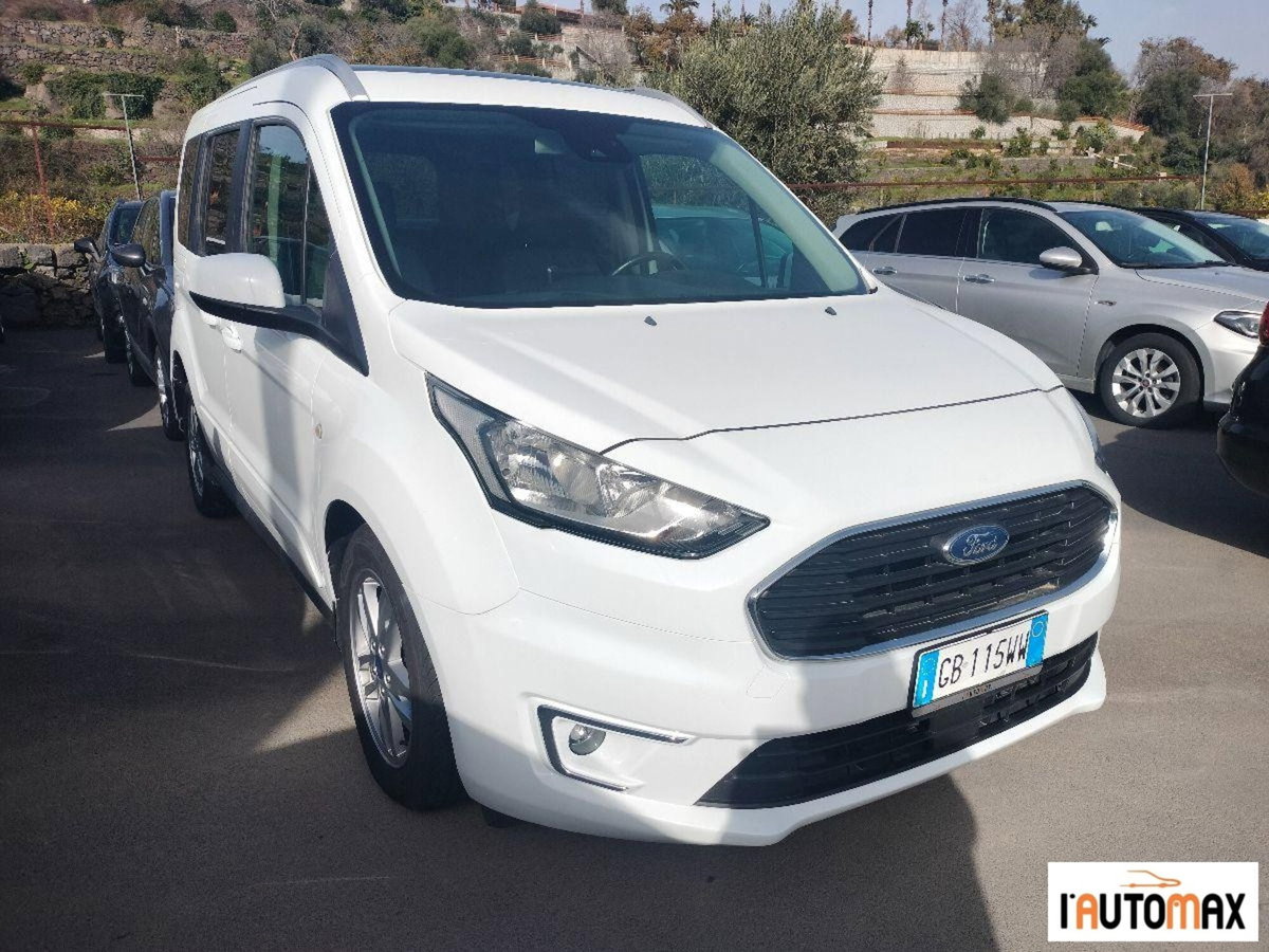 Ford Tourneo Connect Tourneo  1.5 TDCi 120 CV aut. Titanium (3)