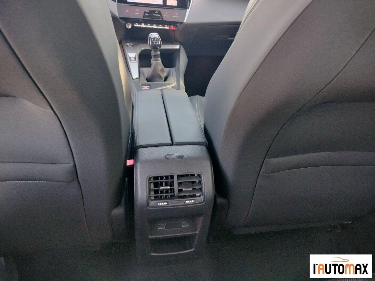 Peugeot 308 1.2 puretech t Allure s&s 130cv (13)