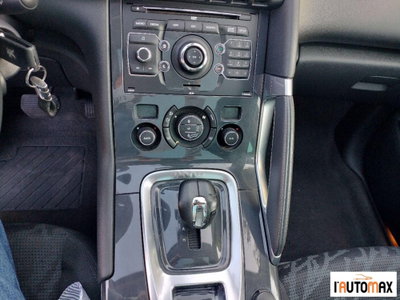 Peugeot 3008 2.0 HDi 163CV aut. Business (11)