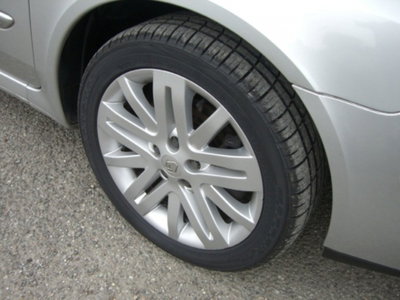 Renault Laguna 1.9 dCi/130CV Confort (10)