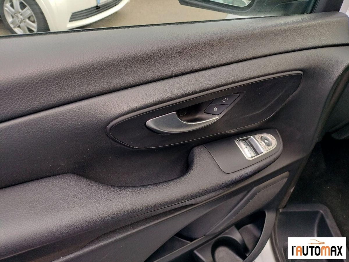Mercedes-Benz Classe V 220 d Executive Long (9)