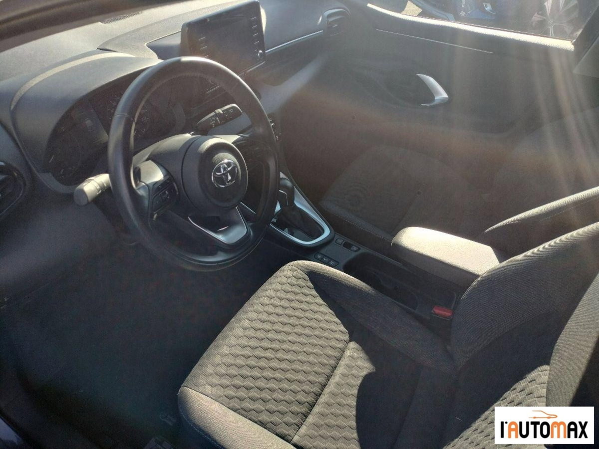 Toyota Yaris Cross 1.5h GR Sport Black Sky fwd 116cv e-cvt (8)