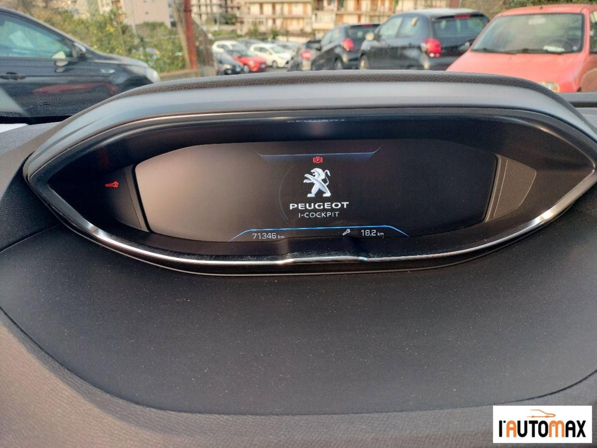 Peugeot 3008 BlueHDi 130 S&S EAT8 Business (10)