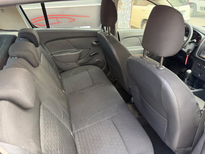 Dacia Sandero 1.2 GPL 75CV Ambiance (7)