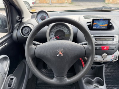 Peugeot 107 68CV 5p. Sweet Years (13)