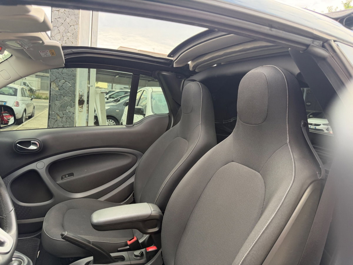 smart Fortwo Cabrio 70 1.0 twinamic cabrio Passion (10)
