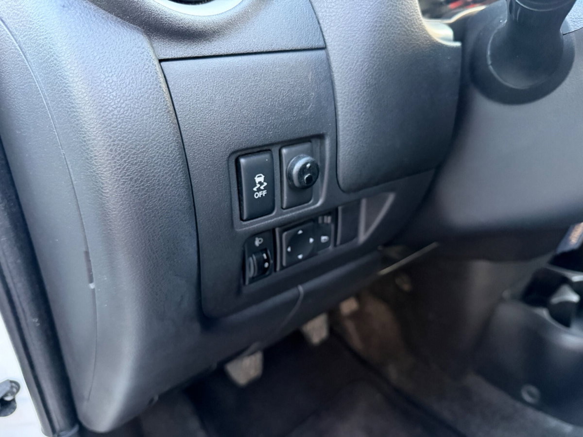 Nissan Micra 1.2 12V 5 porte GPL Eco Tekna (11)