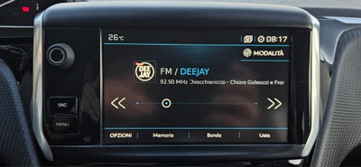 Peugeot 2008 BlueHDi 100 S&S Allure (11)