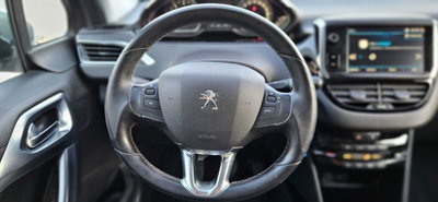Peugeot 2008 BlueHDi 100 S&S Allure (15)