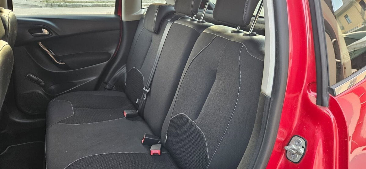 Citroen C3 1.2 VTi 82 Exclusive (8)
