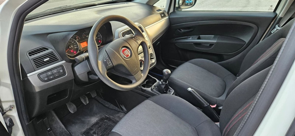 Fiat Punto 1.3 MJT II S&S 85 CV 5 porte ECO Easy (5)