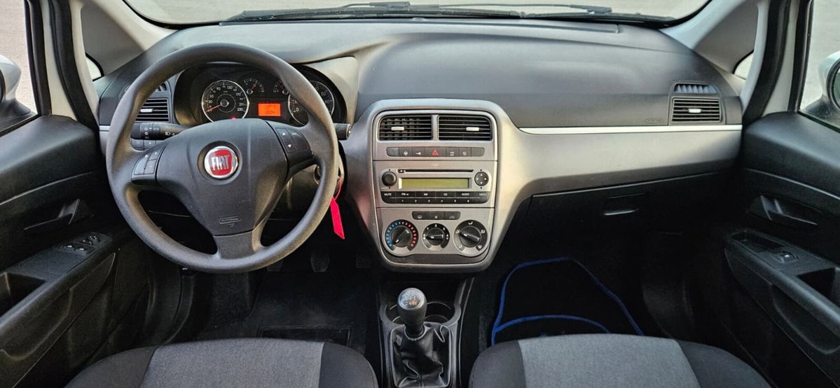 Fiat Punto 1.3 MJT II S&S 85 CV 5 porte ECO Easy (9)