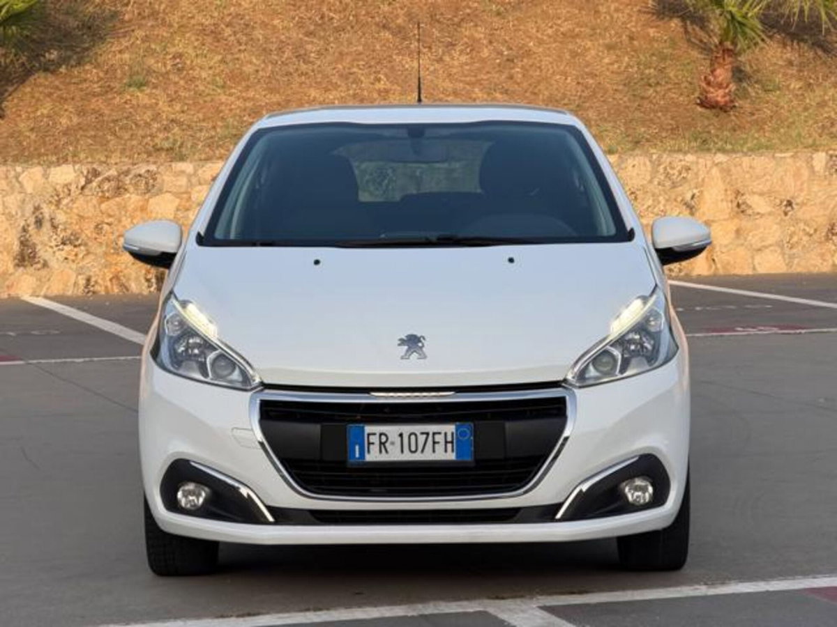 Peugeot 208 82 5 porte Allure (2)