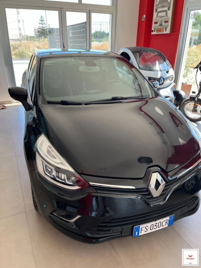 Renault Clio 1.5 dCi 8V 90CV EDC 5 porte GT Line (9)