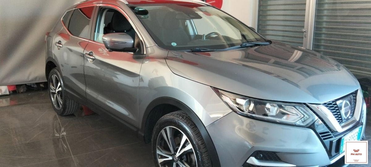 Nissan Qashqai 1.5 dCi N-Connecta (2)
