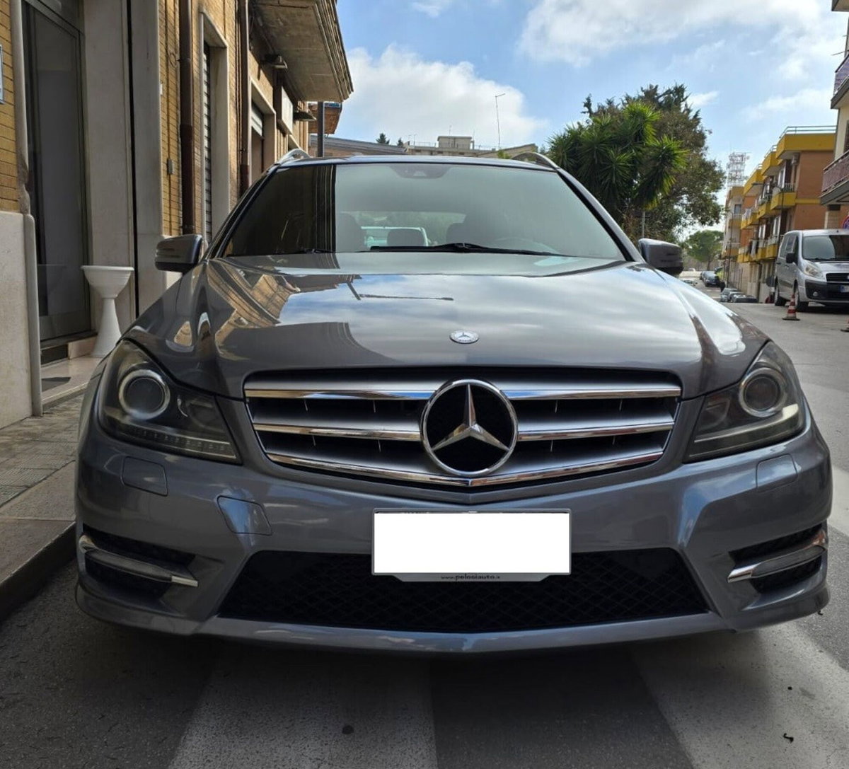 Mercedes-Benz Classe C Station Wagon 220 CDI BlueEFFICIENCY Avantgarde AMG (2)