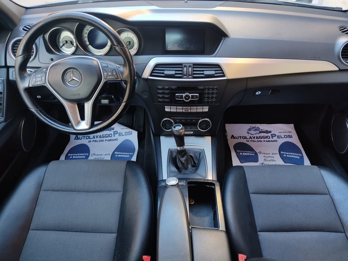 Mercedes-Benz Classe C Station Wagon 220 CDI BlueEFFICIENCY Avantgarde AMG (6)