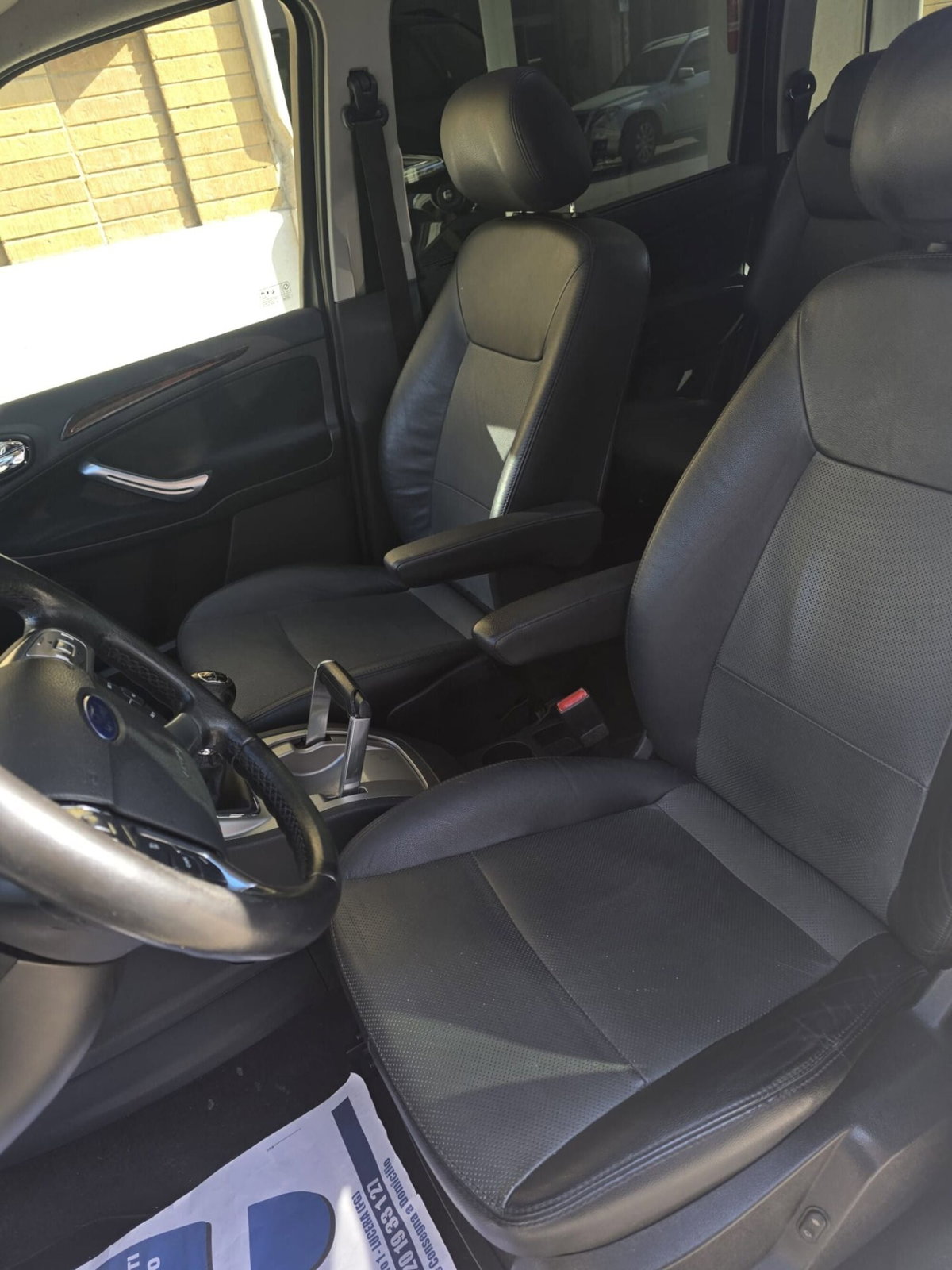 Ford Galaxy 2.0 TDCi 140 CV Ghia (9)