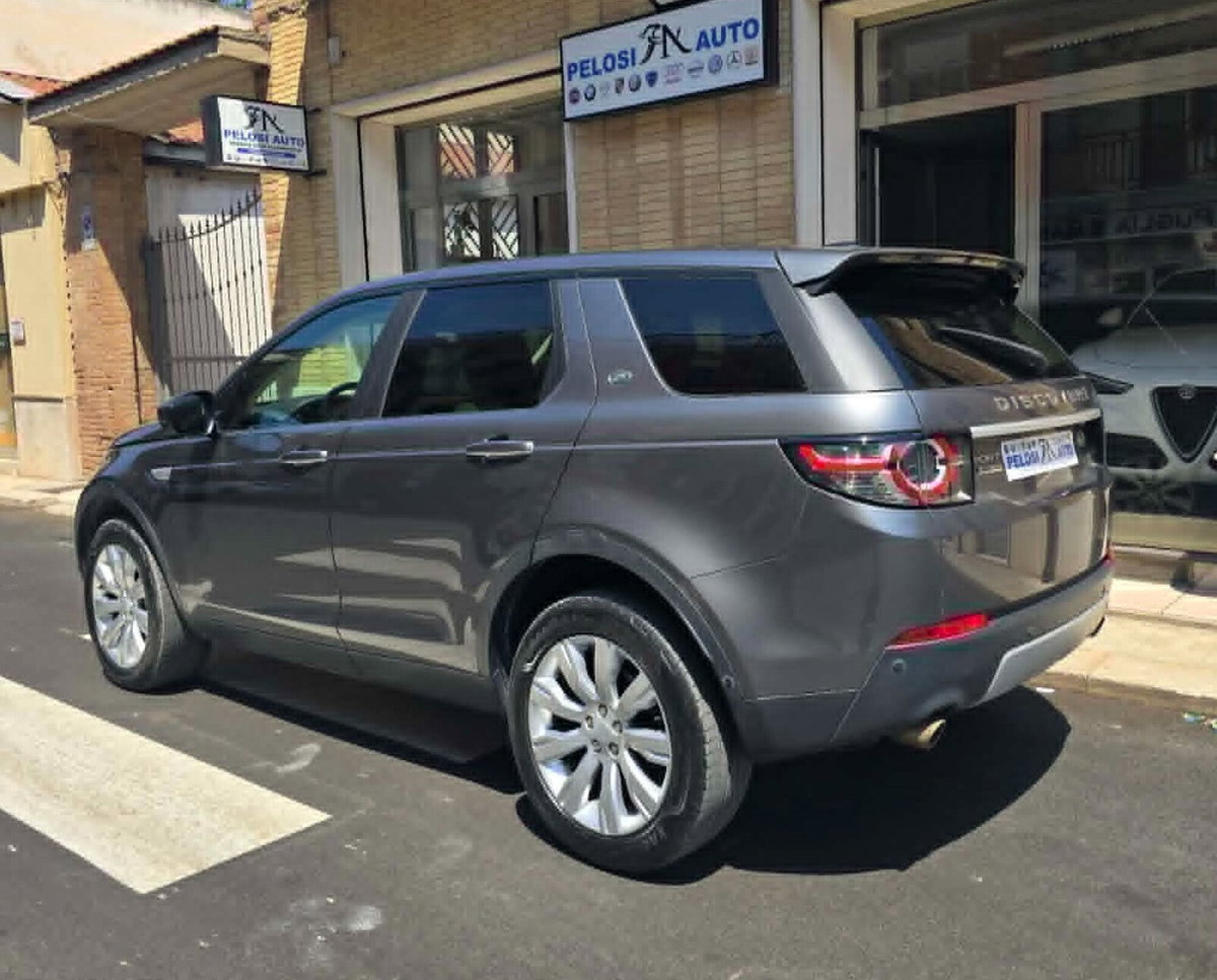 Land Rover Discovery Sport 2.2 TD4 HSE Luxury (4)