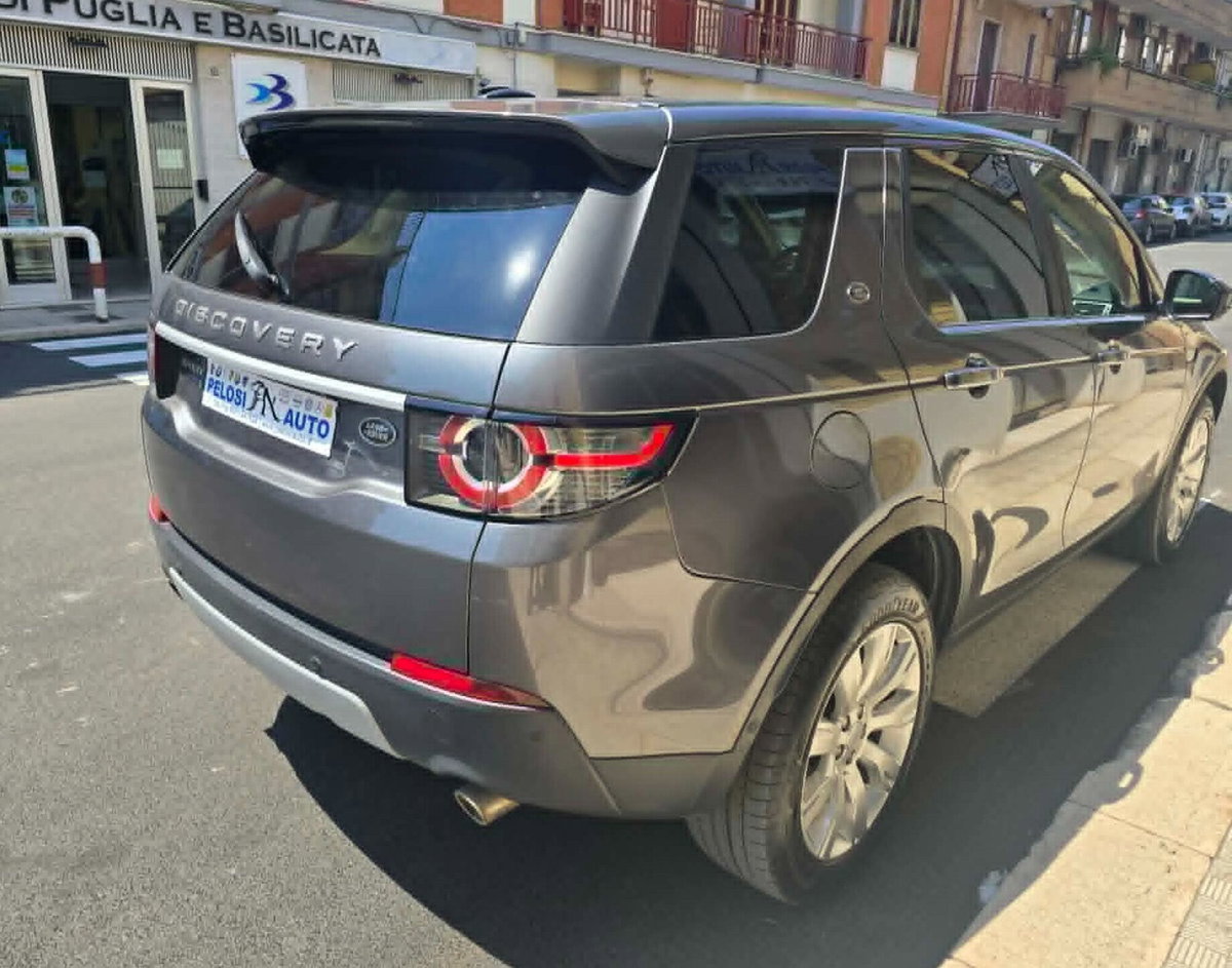 Land Rover Discovery Sport 2.2 TD4 HSE Luxury (6)